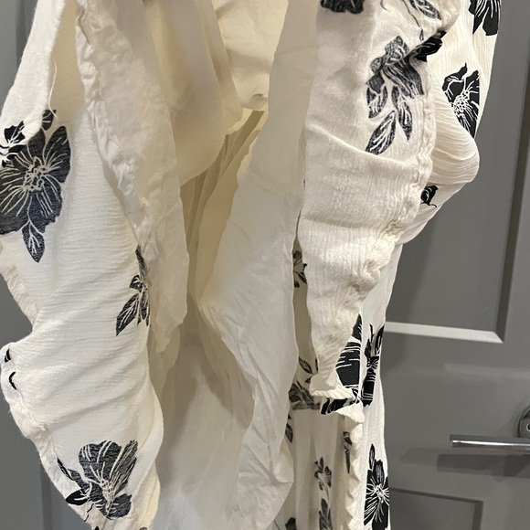 Amuse Society Black Floral A-Line Skirt - Picture 3 of 8